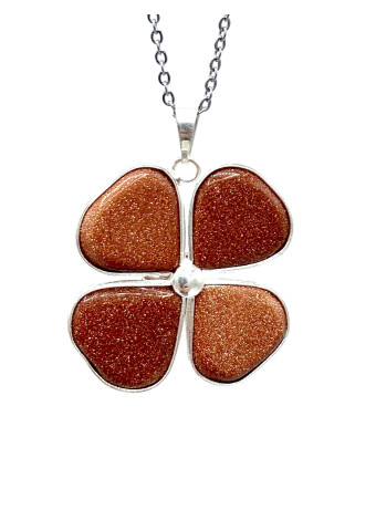 Trébol de Aventurina Roja